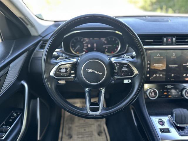 Photo of 2022 White Jaguar F-PACE