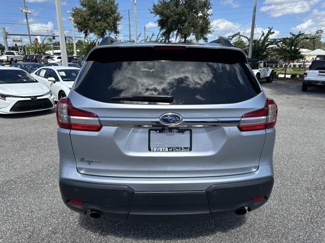 Photo of 2022 Ice Silver Metallic Subaru Ascent