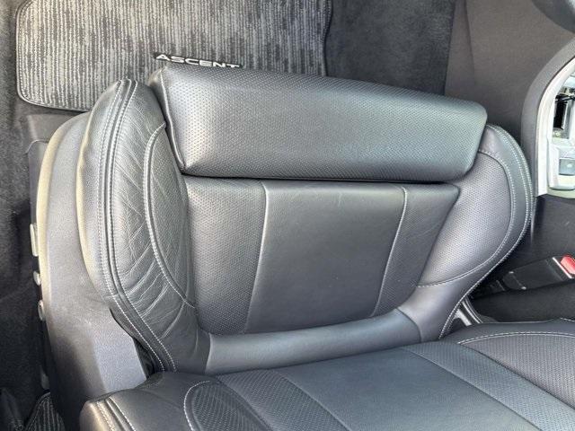 Photo of 2022 Ice Silver Metallic Subaru Ascent
