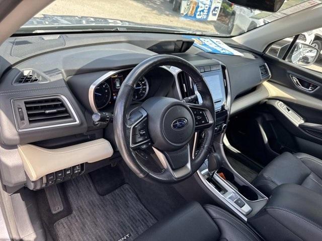Photo of 2022 Ice Silver Metallic Subaru Ascent