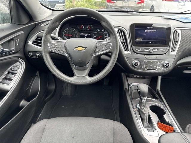 Photo of 2023 Mineral Gray Metallic Chevrolet Malibu