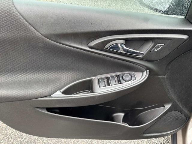 Photo of 2023 Mineral Gray Metallic Chevrolet Malibu