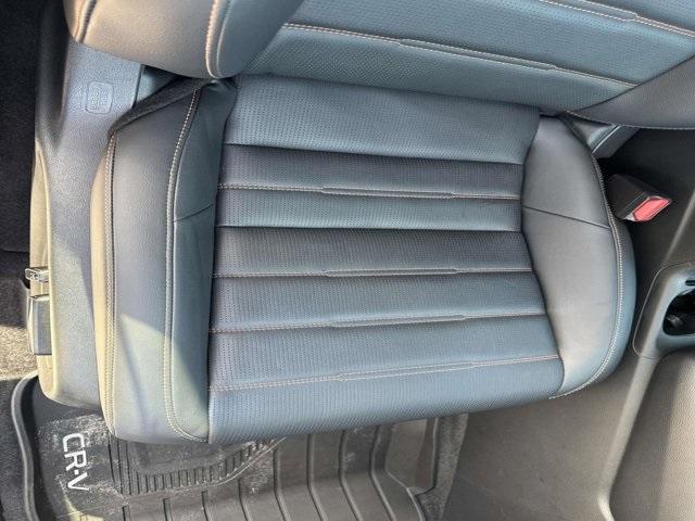 Photo of 2024 Gray Honda CR-V Hybrid