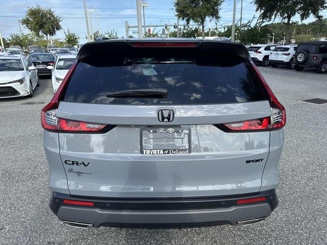 Photo of 2024 Gray Honda CR-V Hybrid