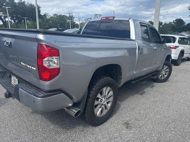 Photo of 2017 Silver Toyota Tundra