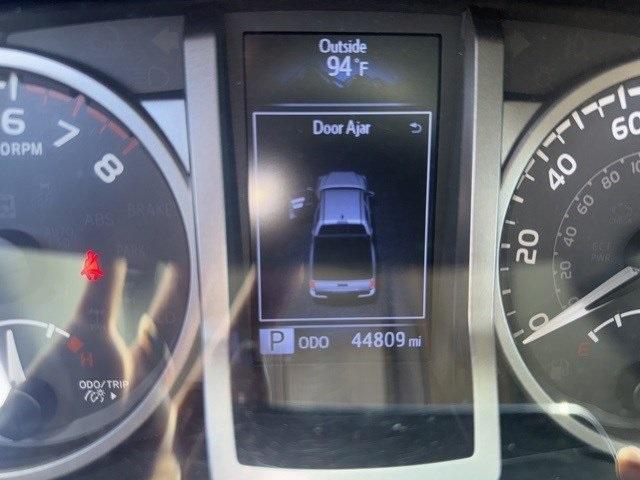 Photo of 2018 Silver Toyota Tacoma