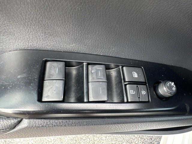 Photo of 2025 Wind Chill Pearl / Midnight Black Metallic Toyota Camry