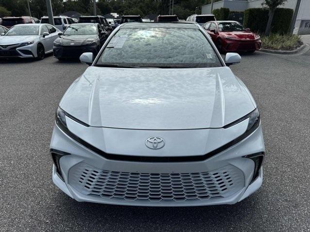 Photo of 2025 Wind Chill Pearl / Midnight Black Metallic Toyota Camry
