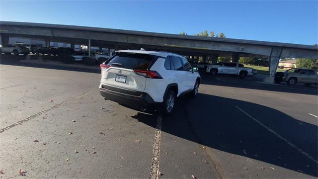 Photo of 2025 0040 Toyota RAV4