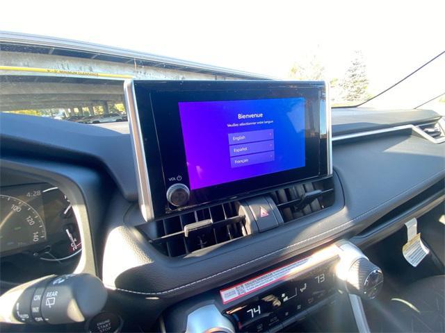 Photo of 2025 0040 Toyota RAV4