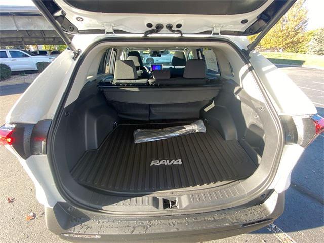 Photo of 2025 0040 Toyota RAV4