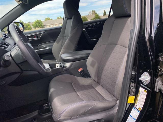Photo of 2022 Midnight Black Metallic Toyota RAV4 Hybrid