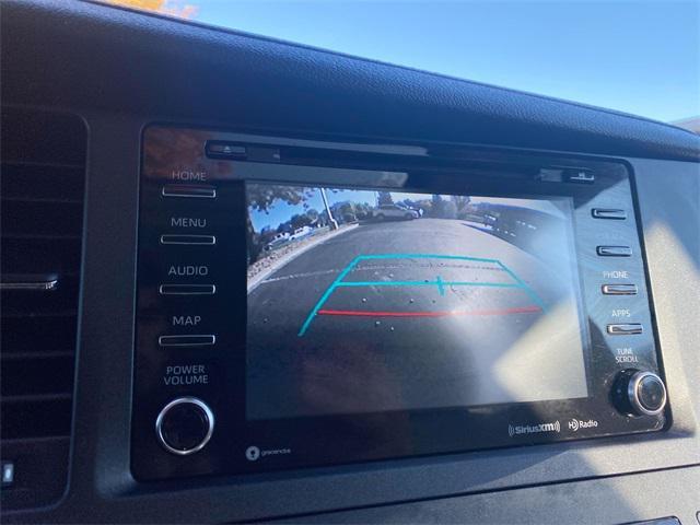 Photo of 2019 Parisian Night Pearl Toyota Sienna