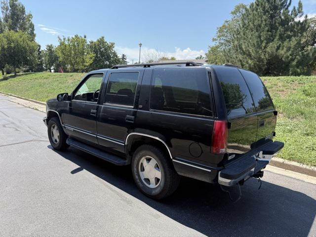 Photo of 1999 Onyx Black Chevrolet Tahoe