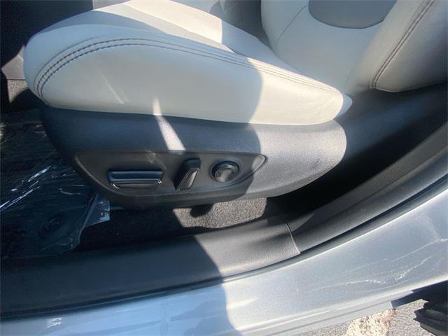 Photo of 2023 Silver Sky Metallic Toyota RAV4