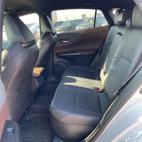 Photo of 2023 Wind Chill Pearl Toyota Venza