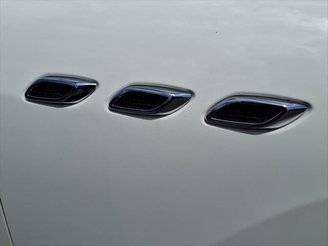 Photo of 2018 Bianco Maserati Levante