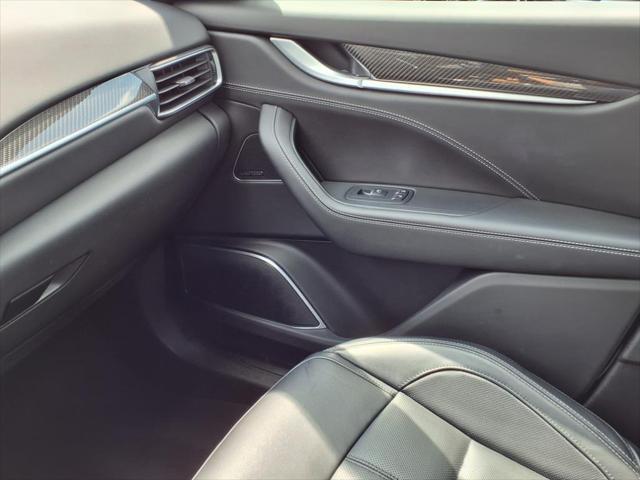 Photo of 2018 Bianco Maserati Levante
