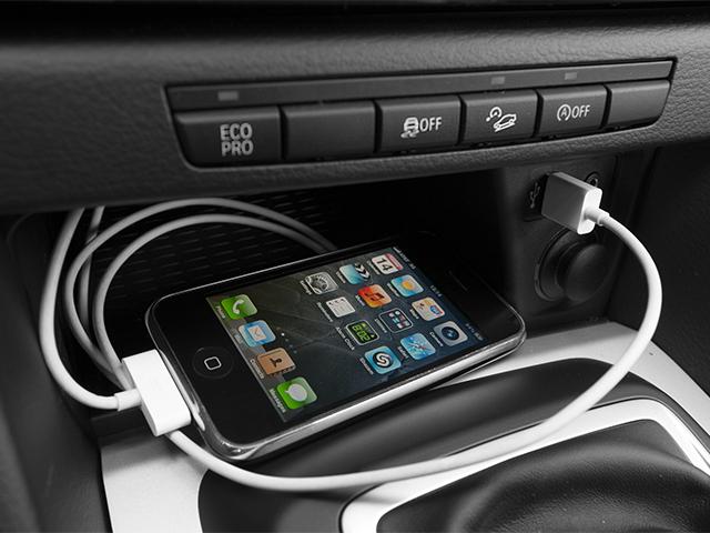 Photo of 2013 Alpine White BMW X1