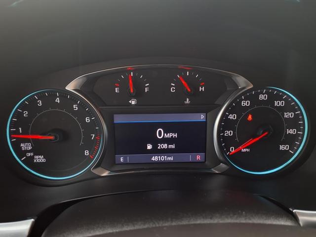 Photo of 2023 Silver Sage Metallic Chevrolet Traverse