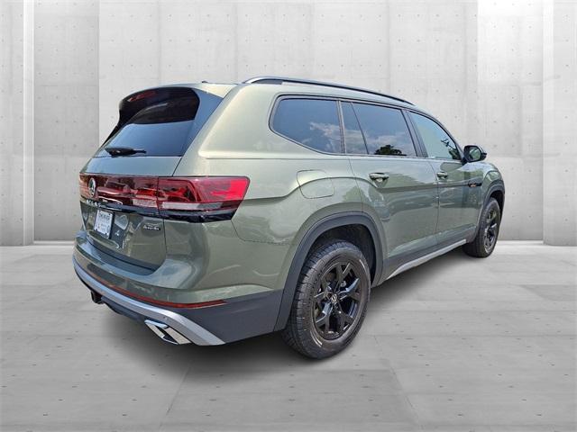 Photo of 2025 Avocado Green Pearl Volkswagen Atlas