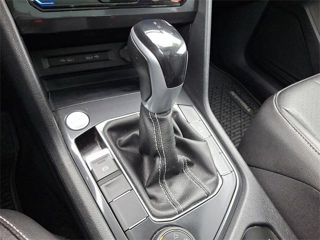Photo of 2022 Deep Black Pearl Effect Volkswagen Tiguan