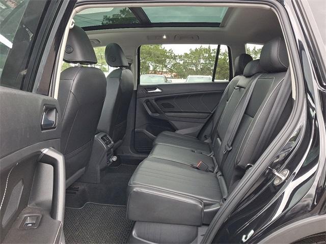 Photo of 2022 Deep Black Pearl Effect Volkswagen Tiguan