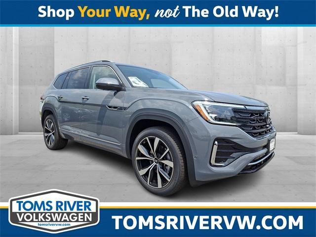 Photo of 2025 Pure Gray Volkswagen Atlas