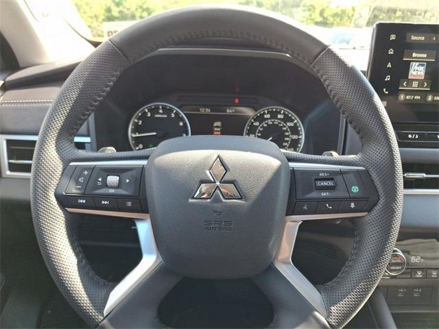 Photo of 2025 Graphite Gray Mitsubishi Outlander