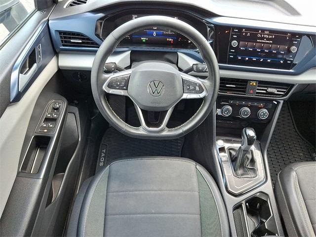 Photo of 2023 Pyrite Silver Metallic Volkswagen Taos