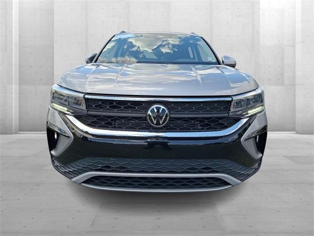Photo of 2023 Pyrite Silver Metallic Volkswagen Taos