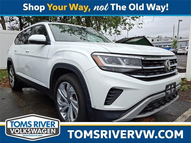 Photo of 2022 Pure White Volkswagen Atlas
