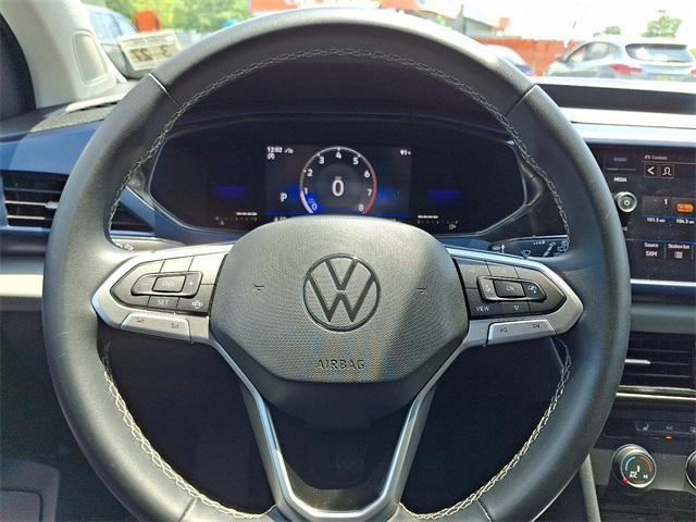 Photo of 2022 Pure White Volkswagen Taos