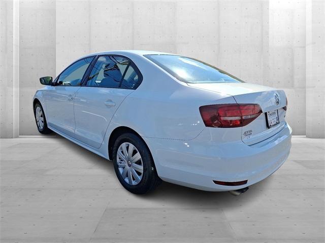 Photo of 2016 Pure White Volkswagen Jetta