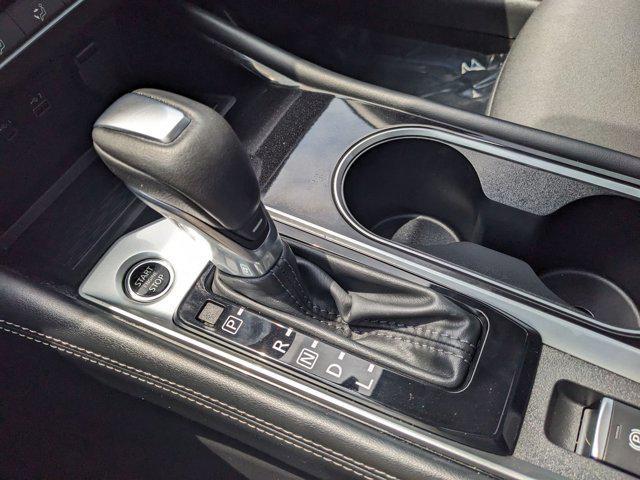 Photo of 2024 Super Black Clearcoat Nissan Altima