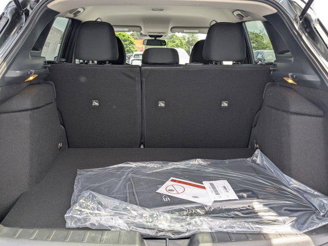 Photo of 2025 Gun Metallic Nissan Kicks