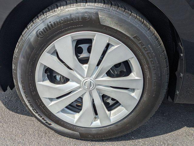 Photo of 2023 Super Black Metallic Nissan Versa