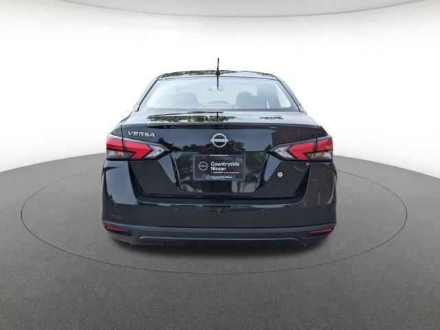 Photo of 2023 Super Black Metallic Nissan Versa