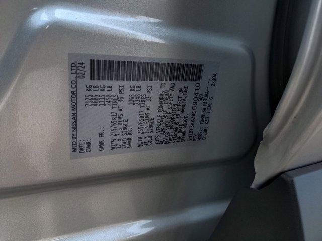 Photo of 2024 Brilliant Silver Metallic Nissan Rogue