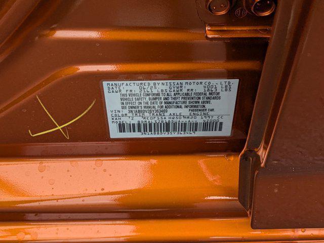 Photo of 2025 Monarch Orange Metallic/Super Black Nissan Sentra