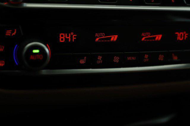 Photo of 2023 Phytonic Blue Metallic BMW 540