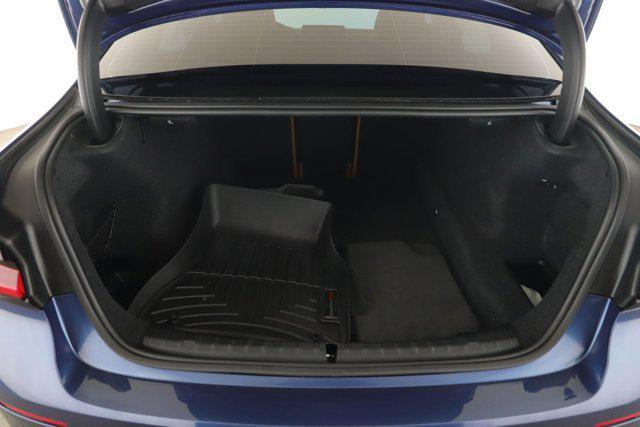 Photo of 2023 Phytonic Blue Metallic BMW 540