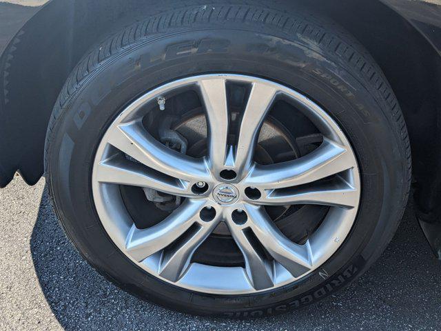 Photo of 2011 Super Black Metallic Nissan Murano CrossCabriolet