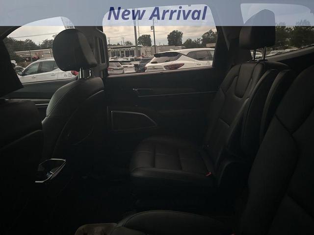 Photo of 2022 Everlasting Silver Kia Telluride