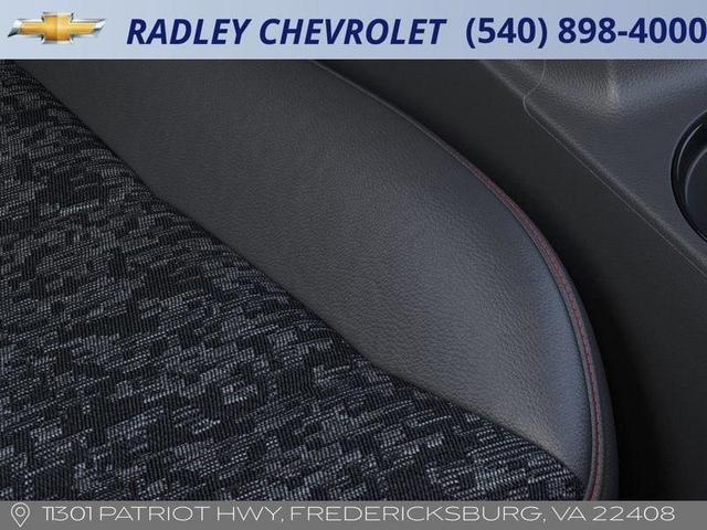 Photo of 2025 Metallic Chevrolet Colorado