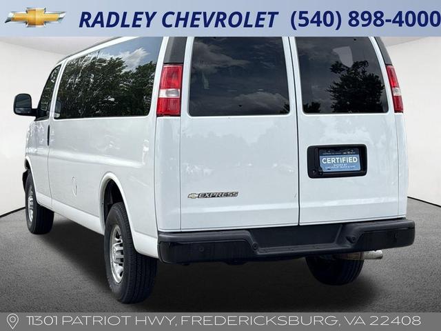 Photo of 2022 Summit White Chevrolet Express 3500