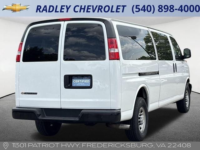 Photo of 2022 Summit White Chevrolet Express 3500