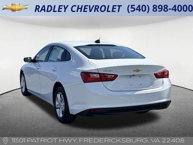 Photo of 2022 Summit White Chevrolet Malibu