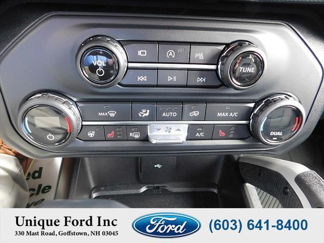 Photo of 2021 blue Ford Bronco