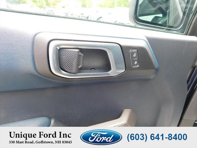 Photo of 2021 blue Ford Bronco